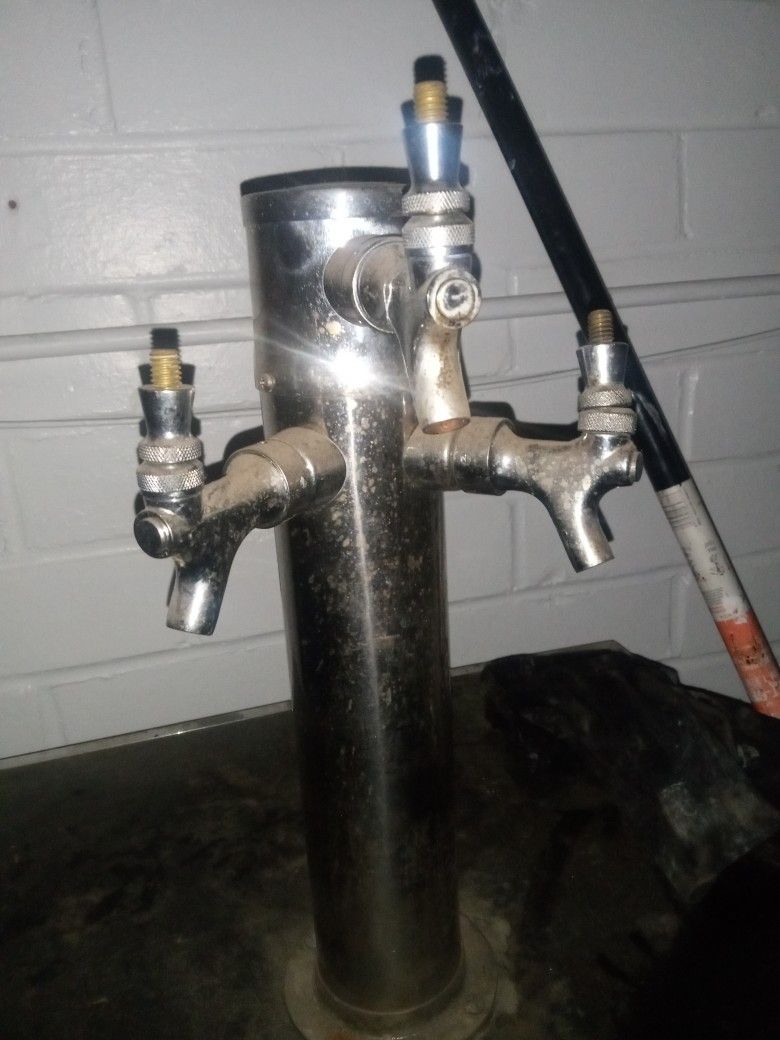 Beer Meister 3 Tap Kegerator With Busch Keg for Sale in Athens, GA