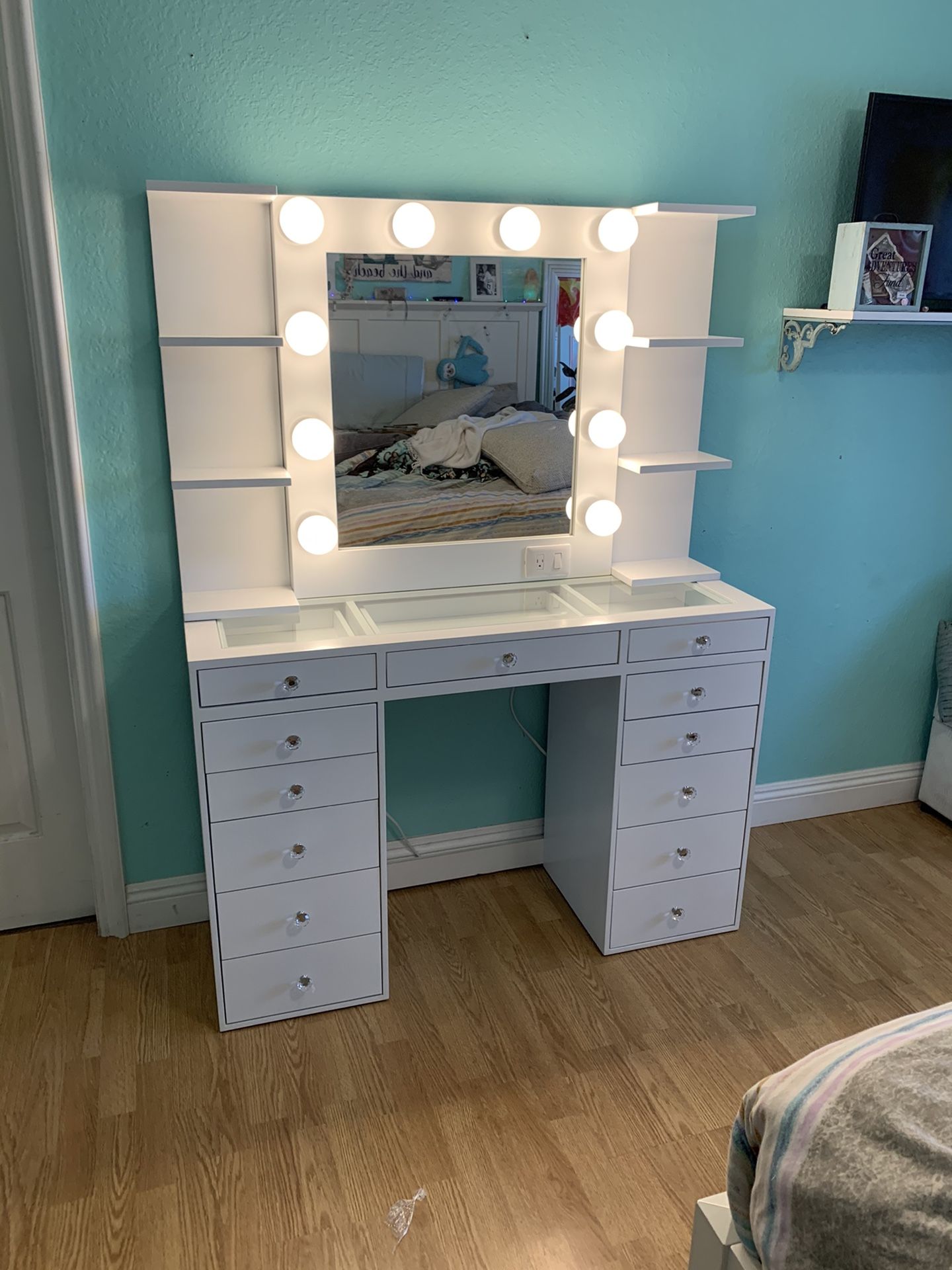 All New Fully Assembled Makeup Vanity dresser With Hollywood Mirror