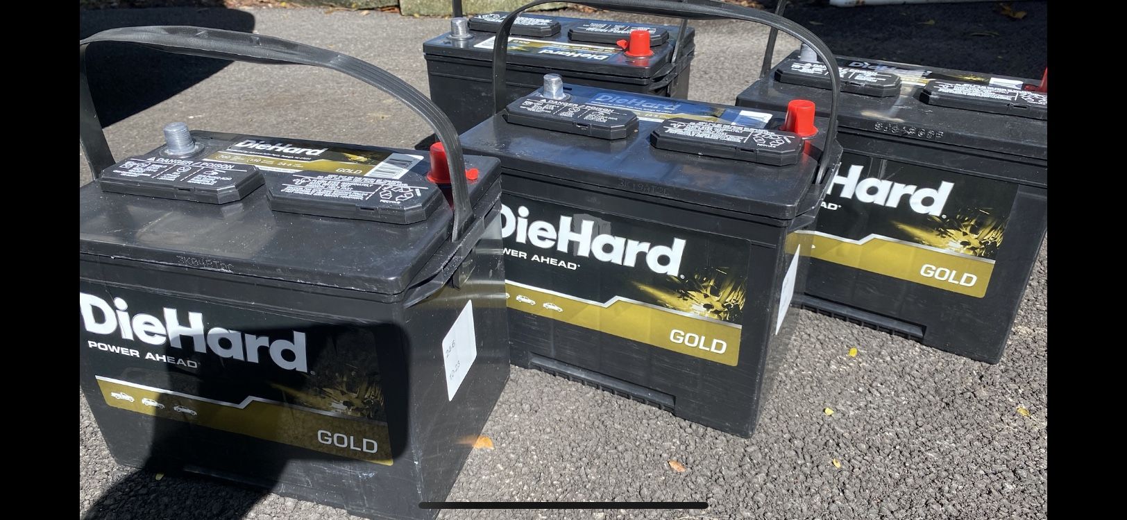 DieHard Gold Battery: 24 Group Size, 700 CCA, 875 CA, 130 Minute Reserve Capacity, Maximum Starting Power Part # 24-6