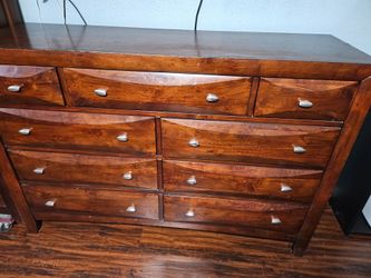 Bed room dressers