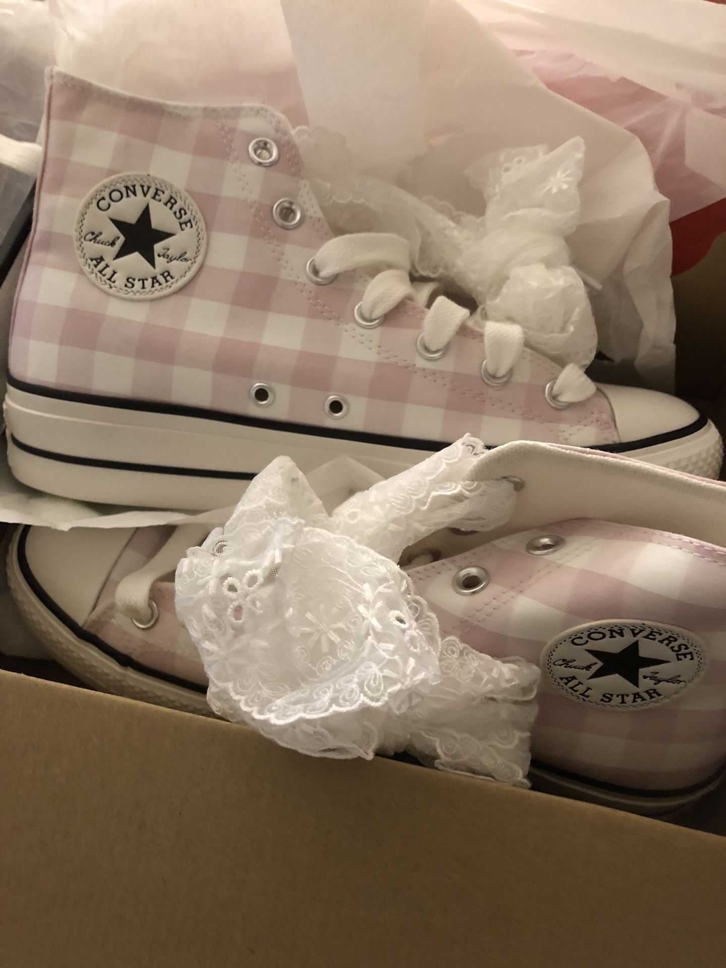 Coquette Girl Converse 