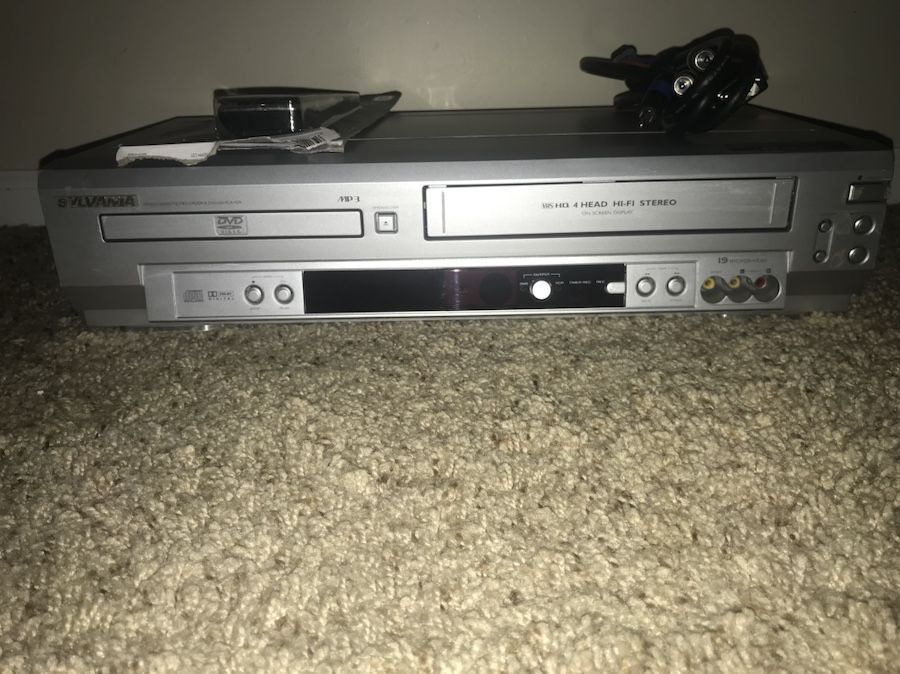 Sylvania Dvd Player Vcr Combo Ssd803 Hi Fi Vhs Player Video Cassette Recorder For Sale In Worthington Oh Offerup