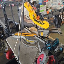 Electric dewalt 12 inch slide miter saw