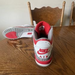 Jordan 3 Fire Red