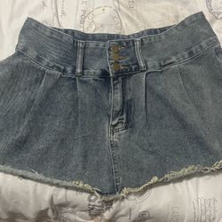 Distressed denim skirt