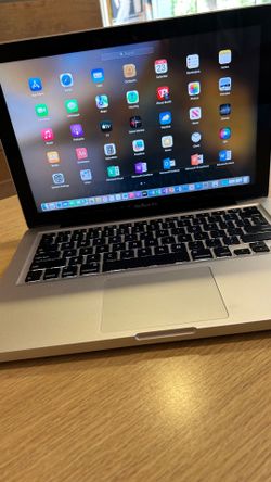Apple MacBook Pro 13” i5/8GB/256GB SSD $140