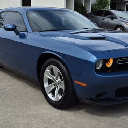 2021 Dodge Challenger SXT