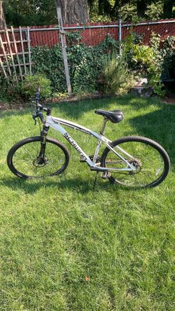 Schwinn rivel mountain bike