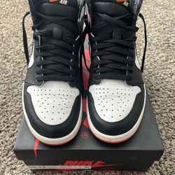 Jordan 1 Electro Orange ( Size 10.5)