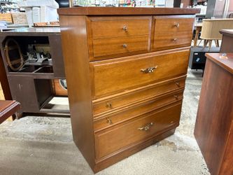 HARMONY HOUSE Vintage Nutmeg Mid Century 4-Drawer Tall Dresser