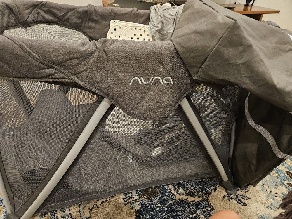 Nuna SENA Aire Travel Crib