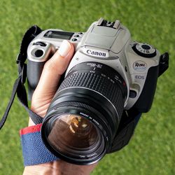 Canon Rebel 2000 35mm film SLR camera