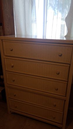 Dresser White