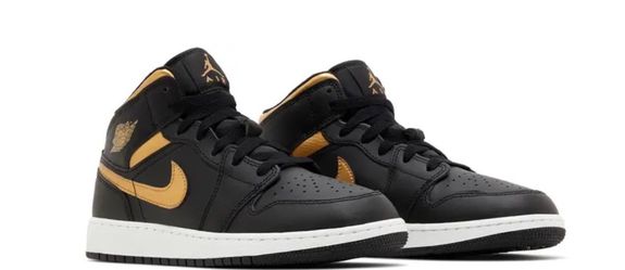 Nike Air Jordan’s (S-6Y)