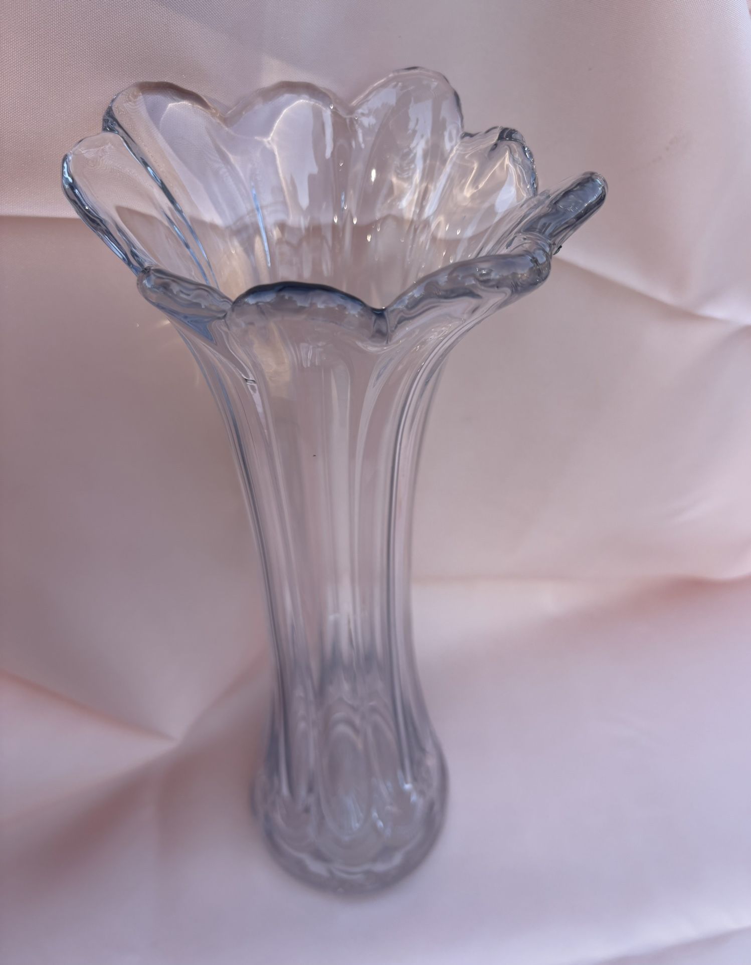 Glass Swung vase (9) Fingers