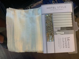 Shower curtain set