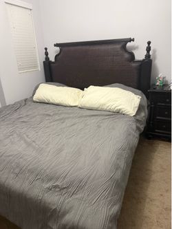 FREE Pottery Barn King Bedset with Side Dressers