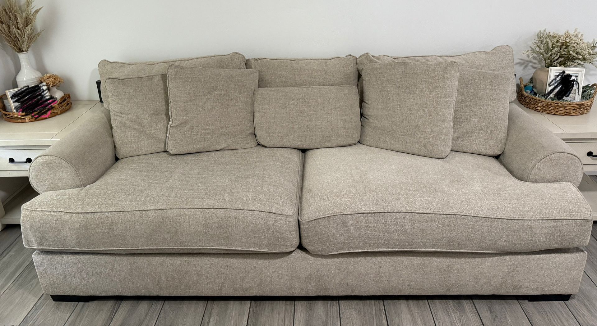 3 And 2 Seater Couches