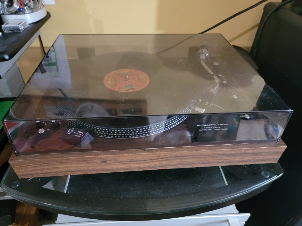 Realistic LAB 420 Direct Drive Turntable 