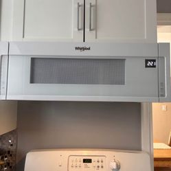 Whirlpool Microwave Low Profile In The Box With Everything You Need To Hang It Like New