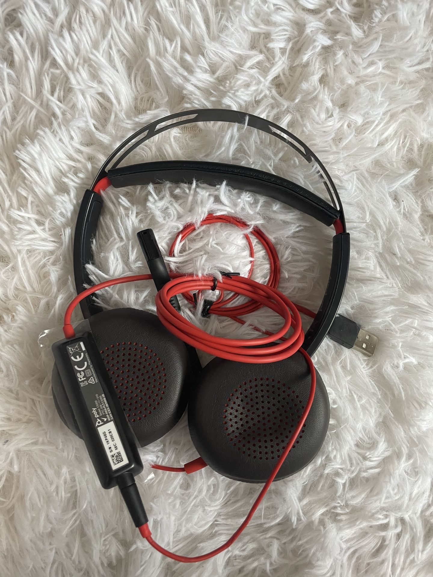 New Poly Headphones With Mic