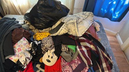 150 Piezas De Ropa Usadas