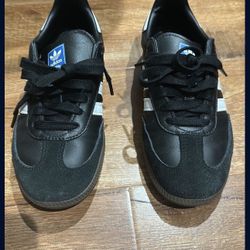 Adidas Black Sambas