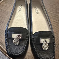 New Michael Kors Women’s Loafers Size 6 