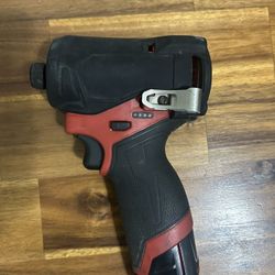 Milwaukee M12 