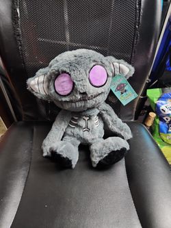 Gus Fink Plush Skellbo