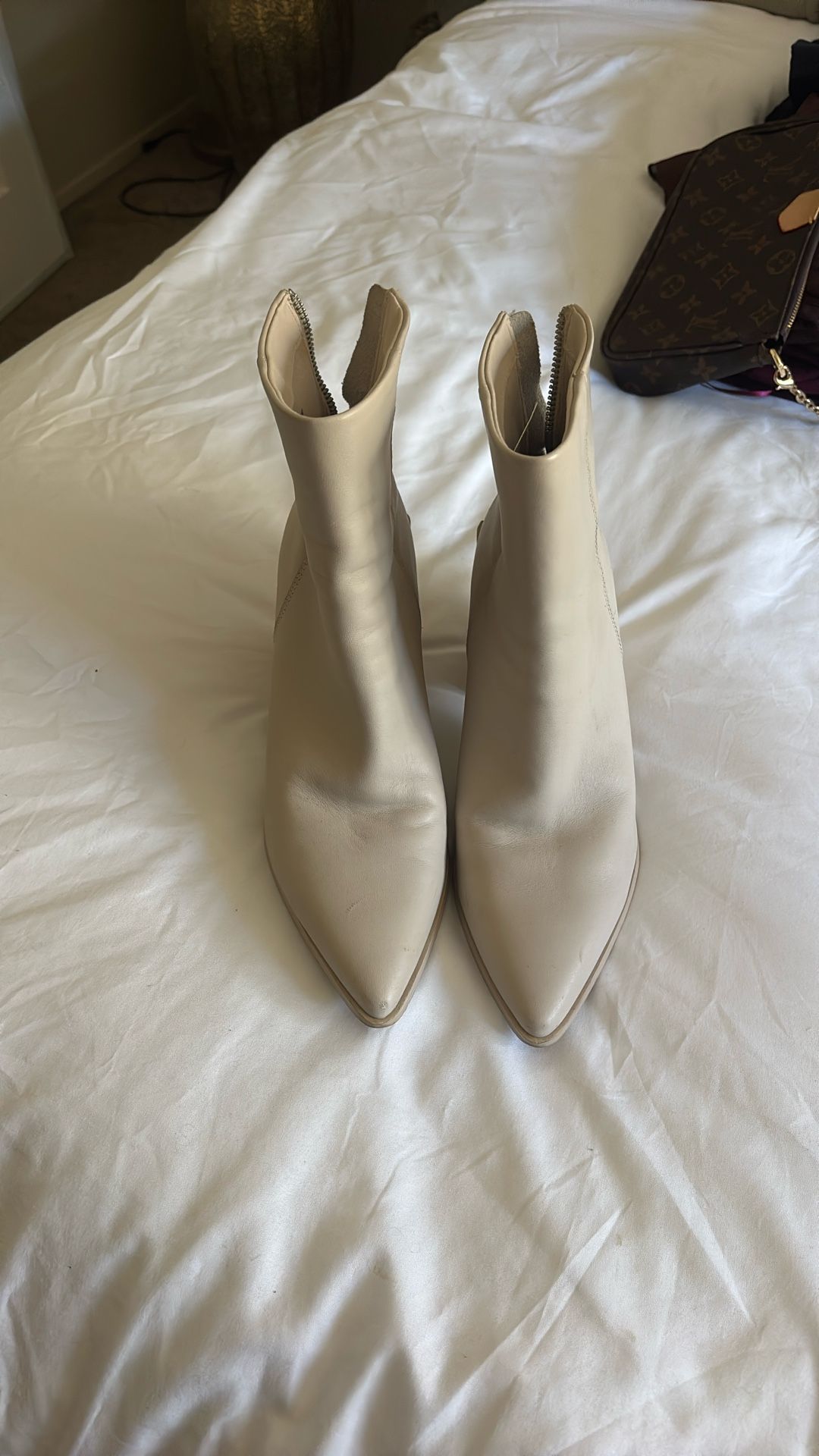 Gently Worn Steve Madden Boots