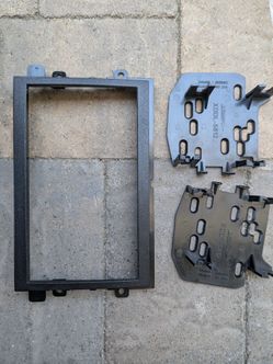 Metra Double Din Radio Mount