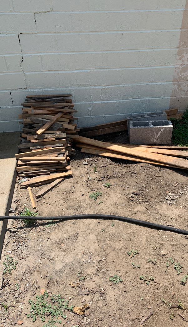 Concrete bender board, stakes and form release agent for Sale in San ...