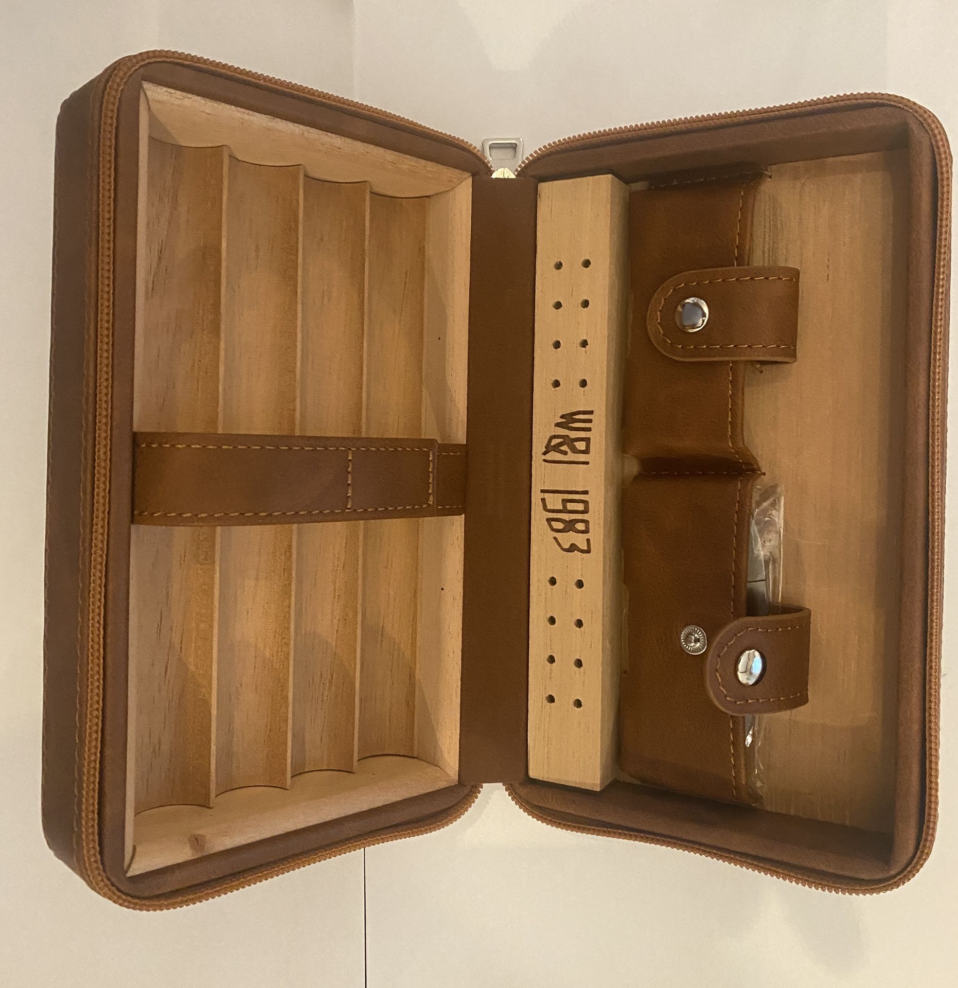 Cigar Travel Humidor Case