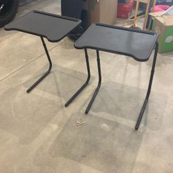 2 adjustable plastic TV trays