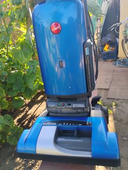Aspiradora Hoover Wind Tunnel $20 dólares