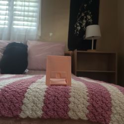 PHONE HOLDER