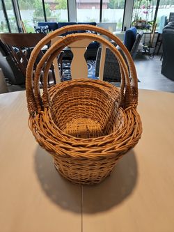 3 baskets that nestle inside each other brand new.