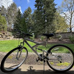 Mountain Bike 26” Never Used 