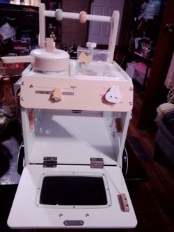 Toy home kitchen Walker
