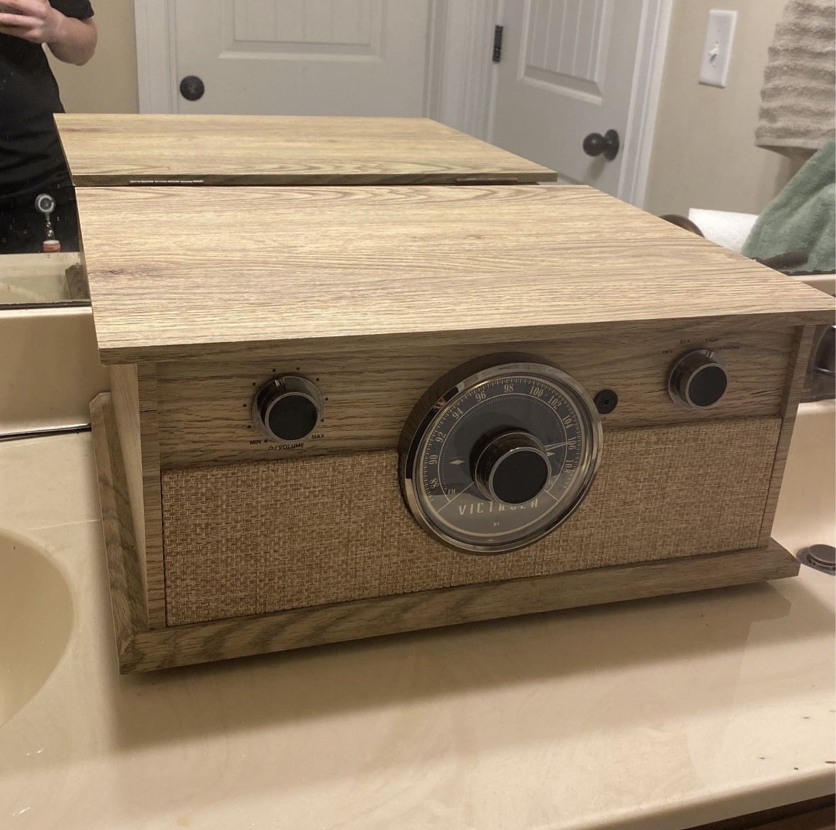 Record Player/Speaker