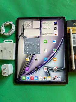 Apple IPad Air 13” (Liquid Retina  / M2 chip / 2024  model) 128GB with Pen, keyboard & Accessories (100% battery) + warranty