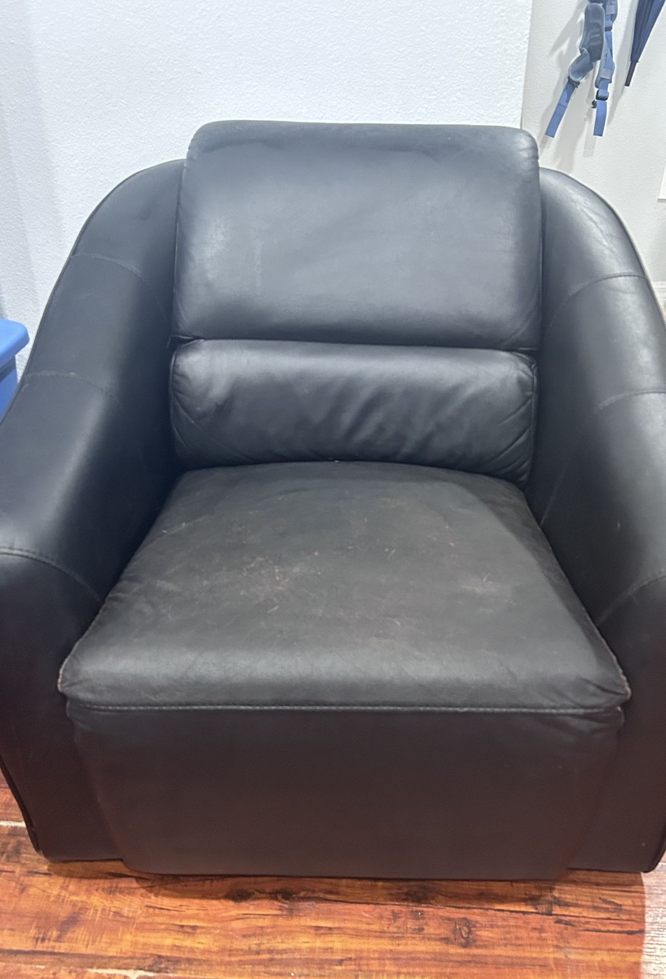 Restore This Leather Chair. Great Deal For You! 