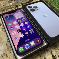 IPhone 13 Pro 256gb Factory unlocked Pristine Condition!!