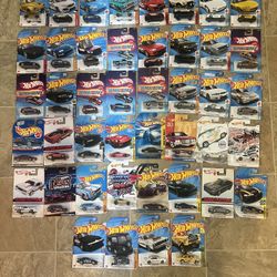 44 Hot Wheels 
