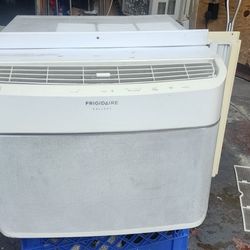 Window AC Unit Airconditioner 