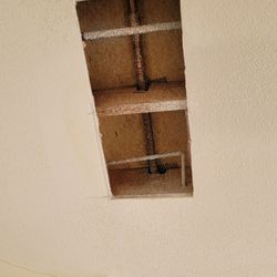 Drywall/ Patches / Installation//