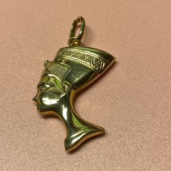 14k yellow gold Egyptian Queen Nefertiti Head Pendant charm  1.8 Grams 