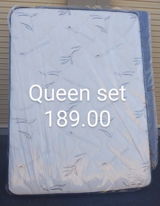 New Queen Sets ,,,