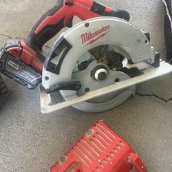 Milwaukee Circular Saw